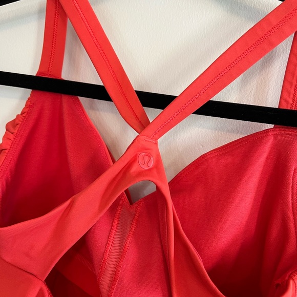 Lululemon Athletica Crossover Top with Built-in Bra - Picture 3 of 4